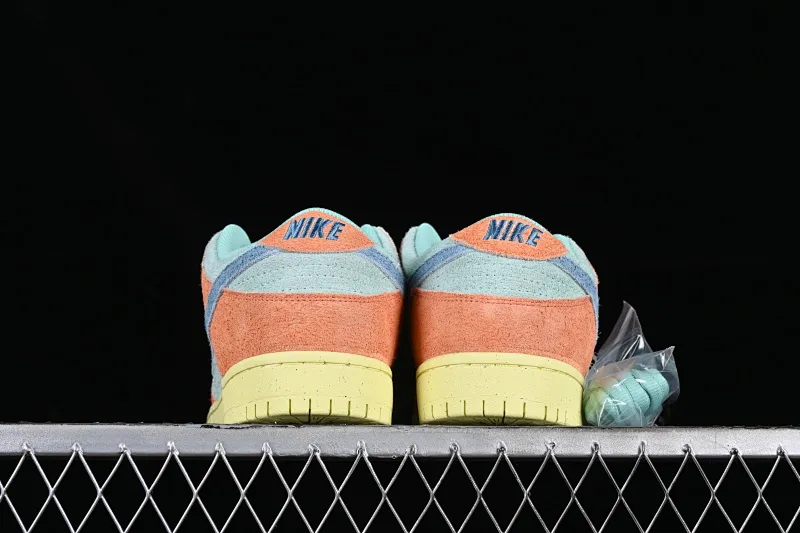 All categories Nk SB Dunk series Nk SB Dunk Low low-top sneakers K version Nk SB Dunk "Noise Aqua" tropical fruit pie Dunk series retro low-top casual skateboard shoes DV5429-800